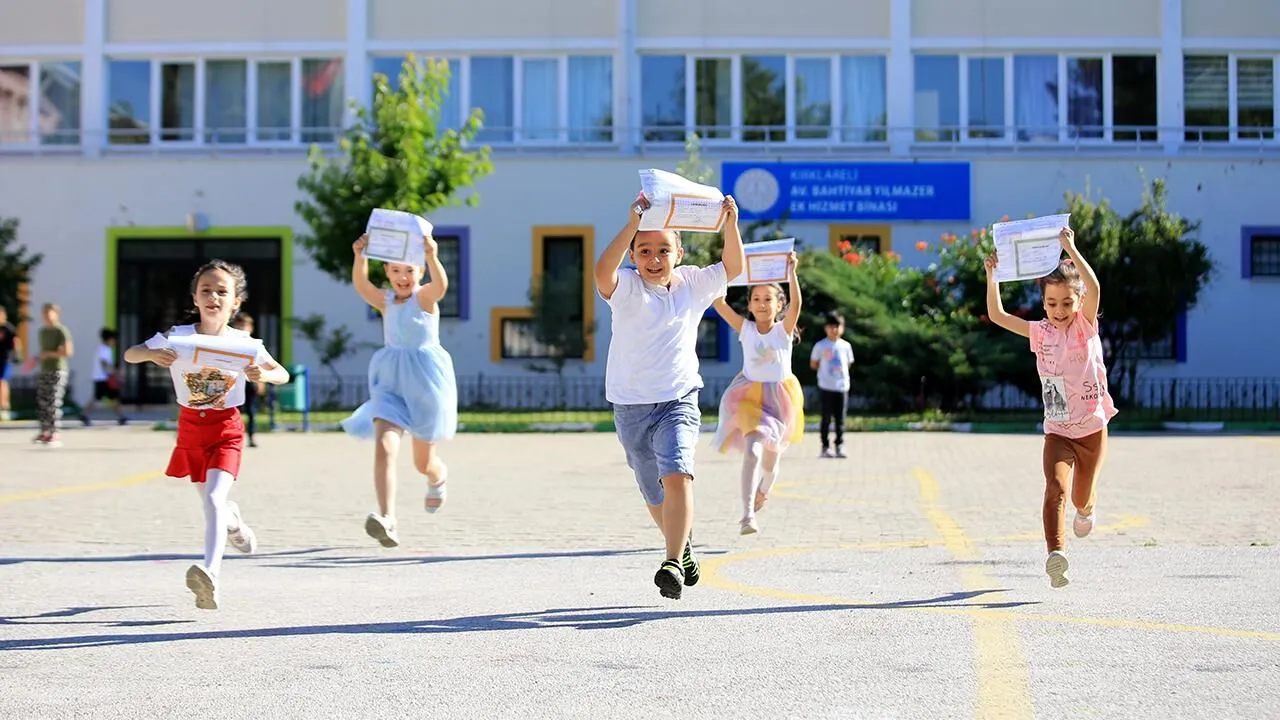 Temmuz ayında öğretmenlere müjde: Zam ve ek ödeme detayları!