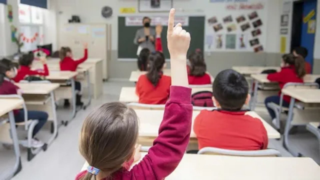 Sözleşmeli öğretmenlere eş durumu tayini hakkında yeni düzenleme!